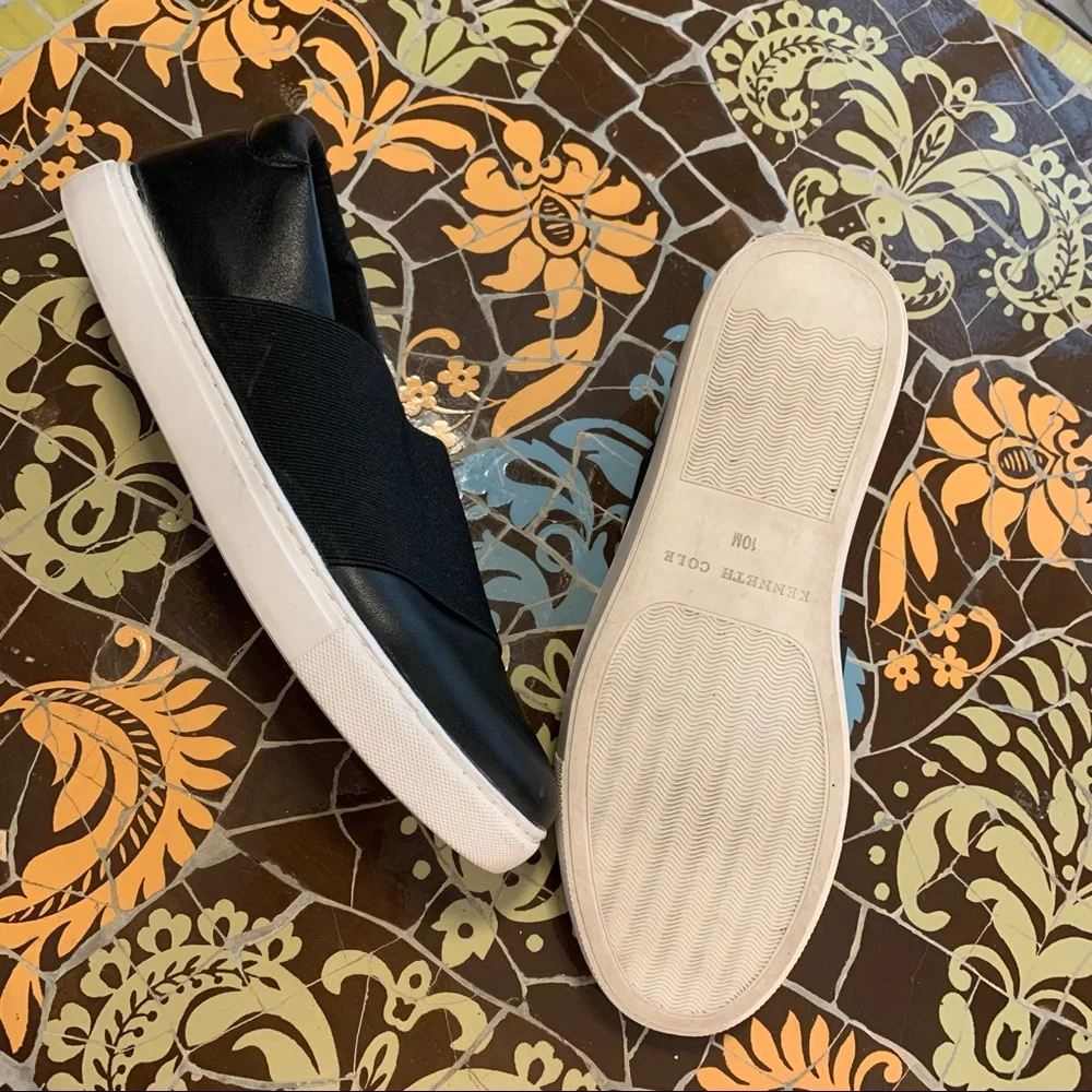 KENNETH COLE WOMEN’S LEATHER SNEAKER Sz: 10